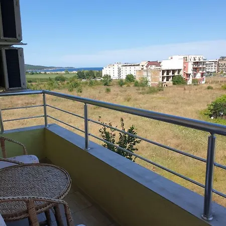 в Приморско